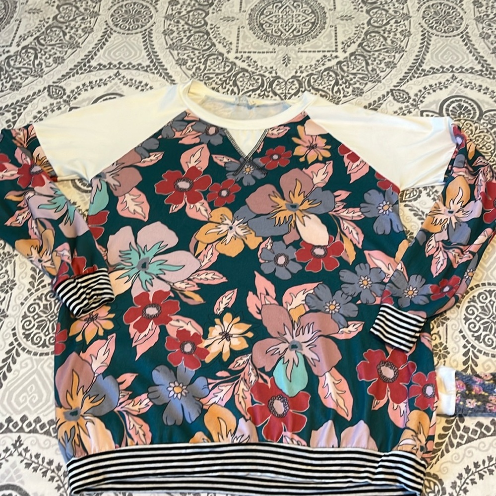 Long sleeved top